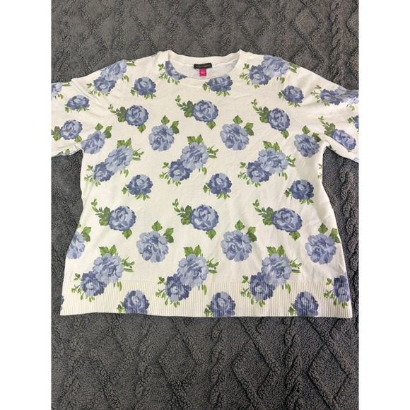 Vince Camuto Sweaters - Vince Camuto Women's XL Floral Short Sleeve Sweater Blue White